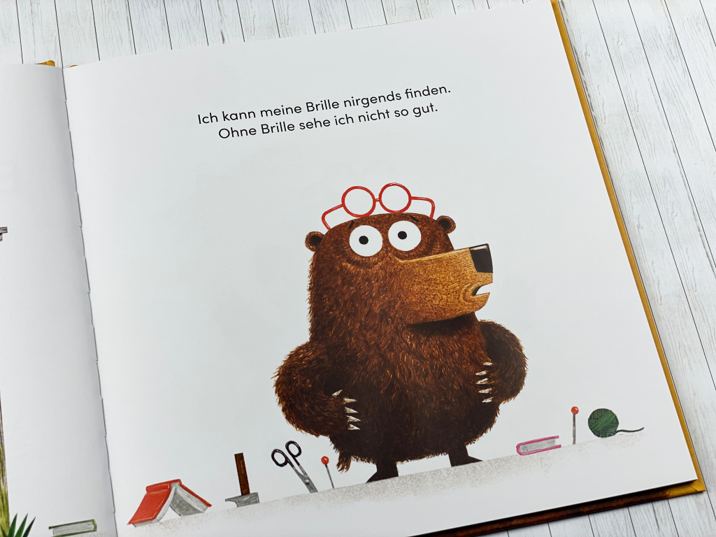 Bär und seine Brille