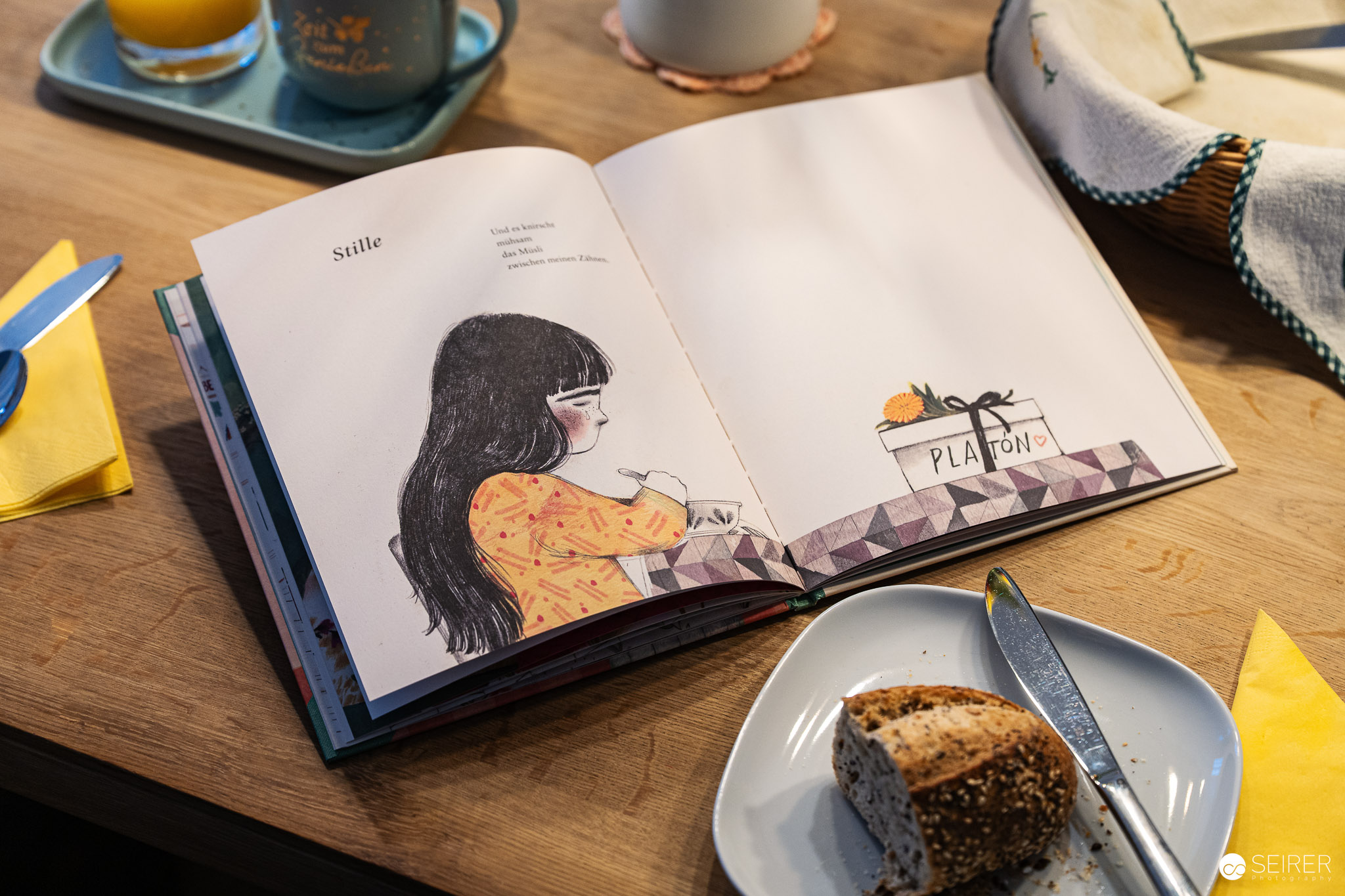 Alicia Bululú & Raquel Catalina: Frühstücken